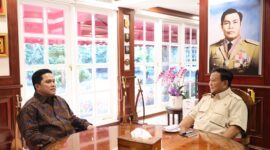 Menteri Pertahanan Prabowo Subianto bersama Menteri BUMN Erick Thohir. (Dok. Tim Media Prabowo Subianto)
