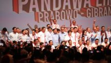 Acara deklarasi dukungan Prabowo Subianto-Gibran Rakabuming Raka oleh organisasi Pandawa Lima di Djakarta Theater, Jakarta. . (Dok. Tim Media Prabowo-Gibran)

